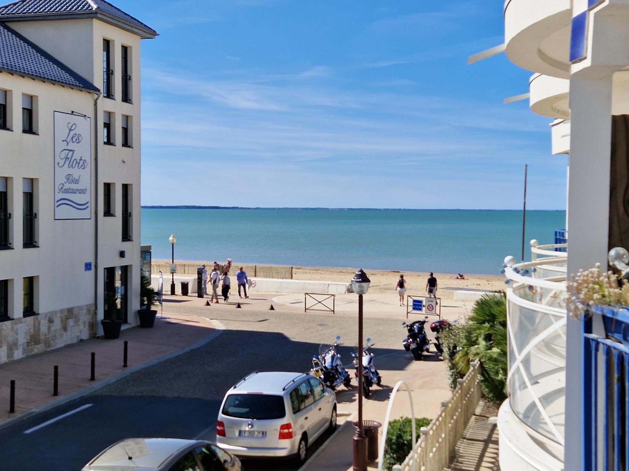 Appartement Pres De La Plage - 4 Pers, Piscine Ouverte, Parking, Animaux Acceptes - Fr-1-706-12 Châtelaillon-Plage Buitenkant foto